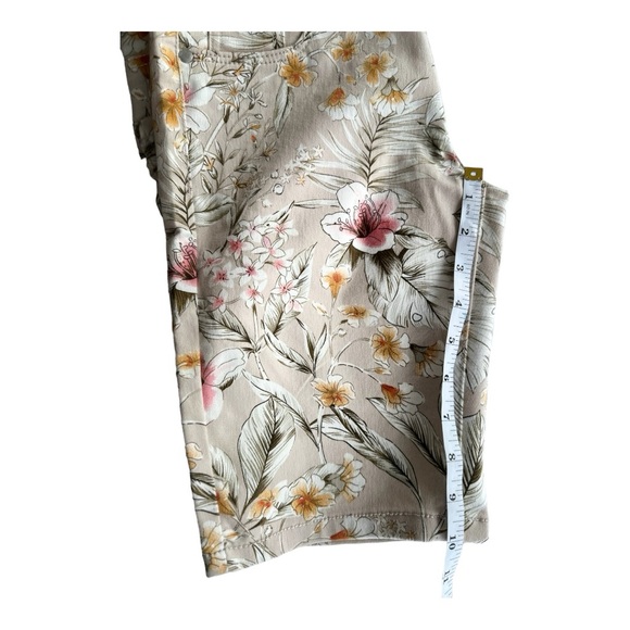 SUKO JEANS Floral Pull on Shorts Size 4 - Picture 6 of 12